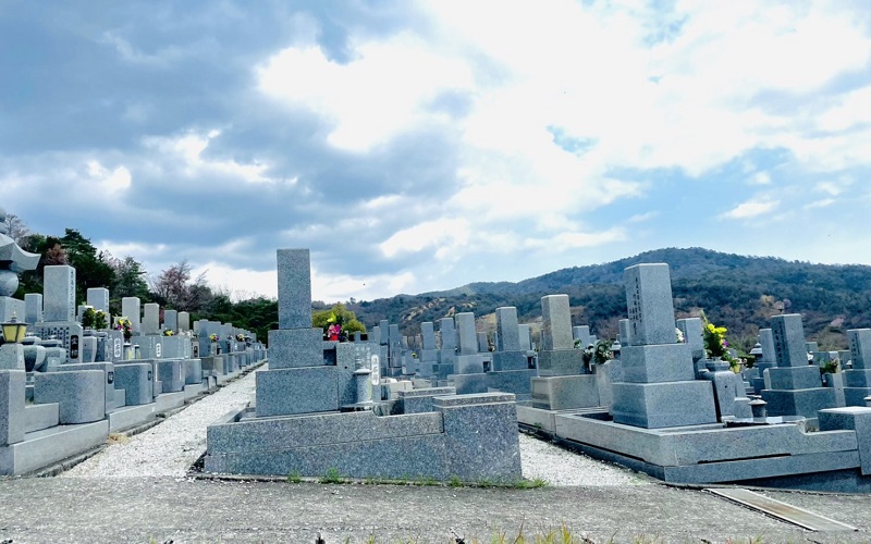 宝塚市の長尾山霊園で新規墓石建立をご検討の方へ