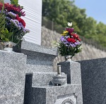 大林寺霊園（宝塚市）で新規墓石建立工事でした。