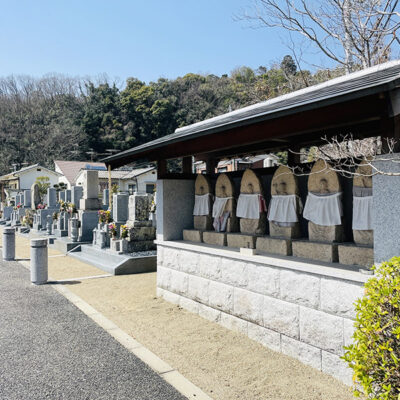 平井墓地の六地蔵
