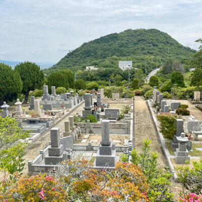 甲山墓園