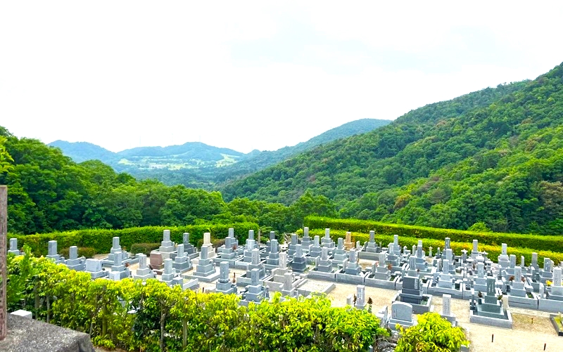 川西市公営霊園の風景