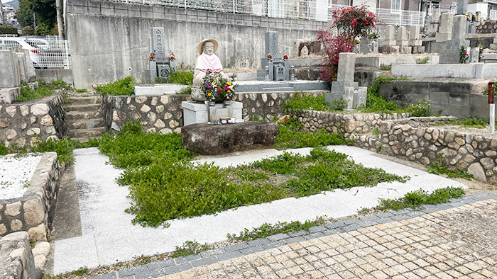 宝塚市の米谷墓地の樹木葬