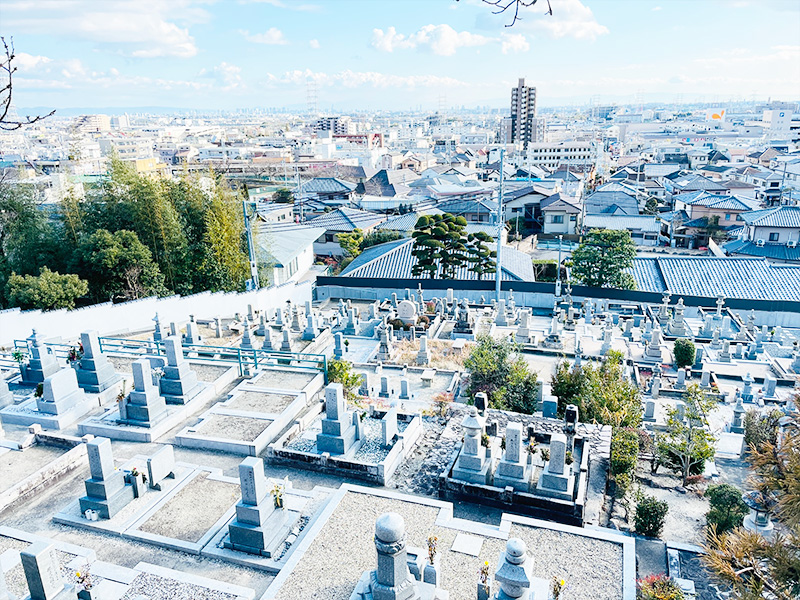 中山寺境内墓地の霊園風景