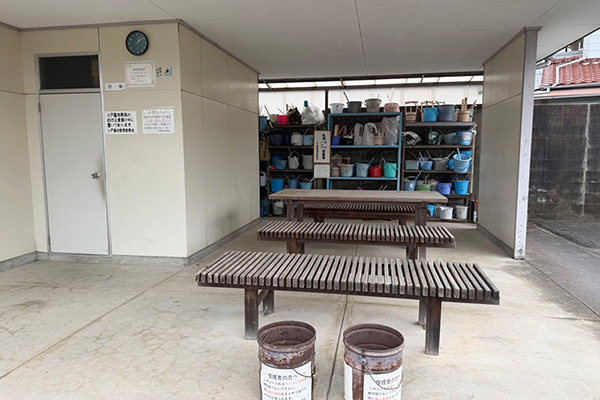 川西市 小戸霊園の休憩所