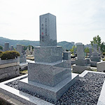 兵庫県宝塚市で大島石特級の墓石を建立。