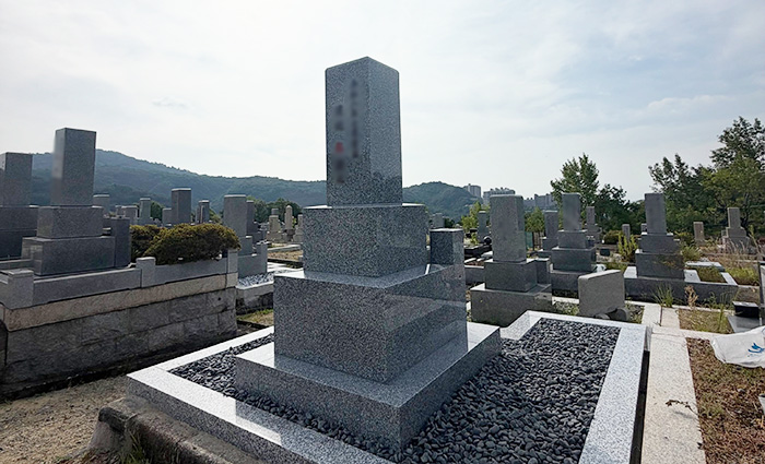 兵庫県宝塚市で大島石特級の墓石を建立した写真